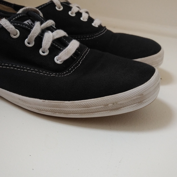 Black Keds - Picture 6 of 10